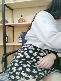 外国视频网站00后艺术学院美女猛操长美腿淫叫不停- XXXX丰满小少妇高潮 -